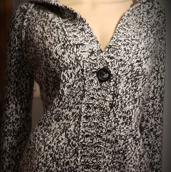 Loft Sweater - Picture 2 of 4